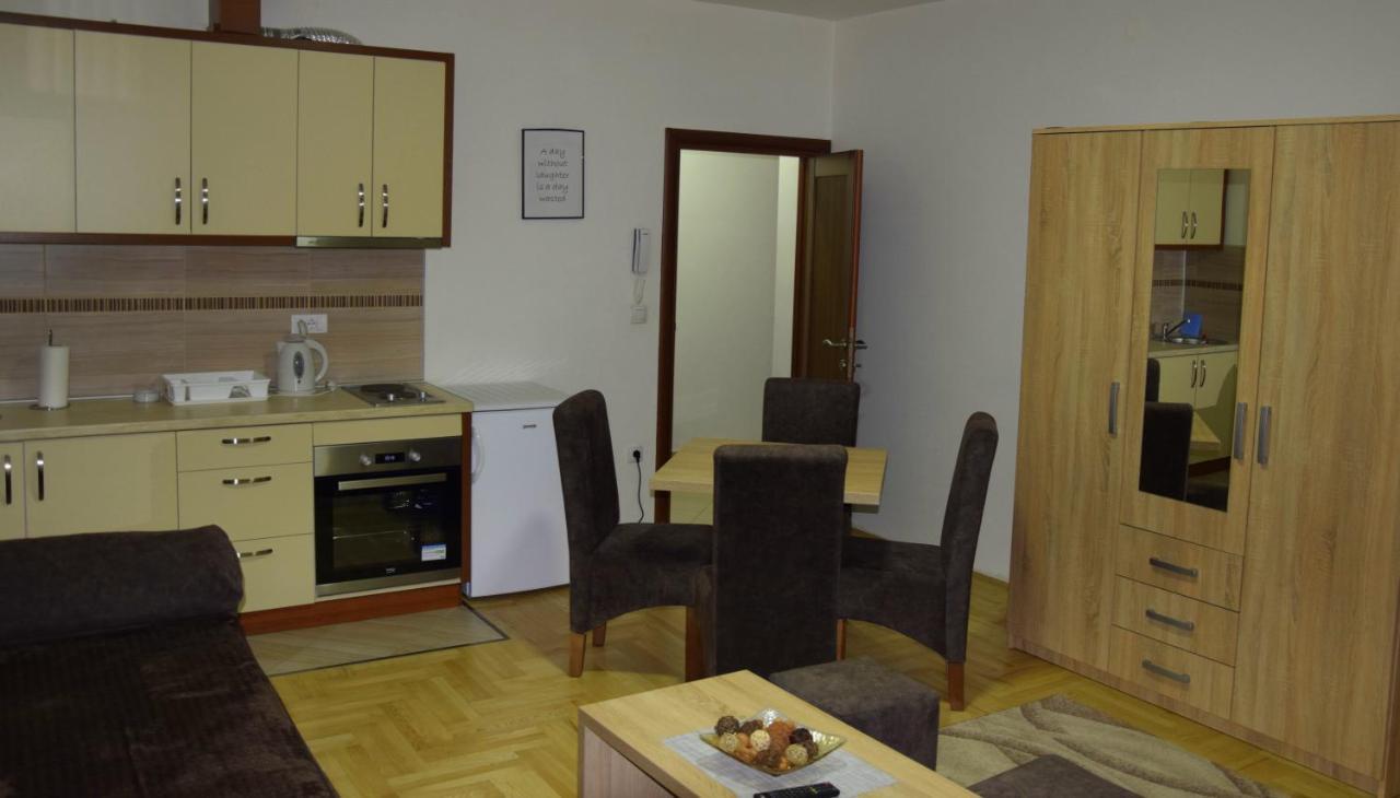 Apartmani Maric Novi Pazar Eksteriør billede